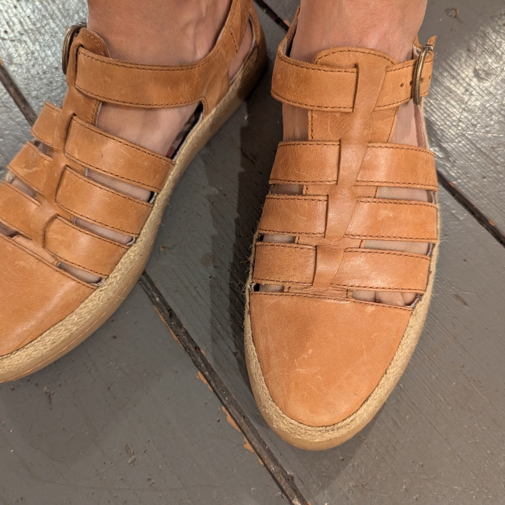 Born huaraches- great condition & nice leather